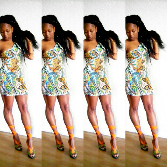 Ⓜ️ix & Ⓜ️atch💝2/$25🌷🌴New in🌴Tropical babe - Picture 3 of 3